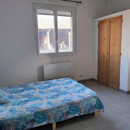 Appartement Dans Partie De Mas En Camargue Арль Экстерьер фото