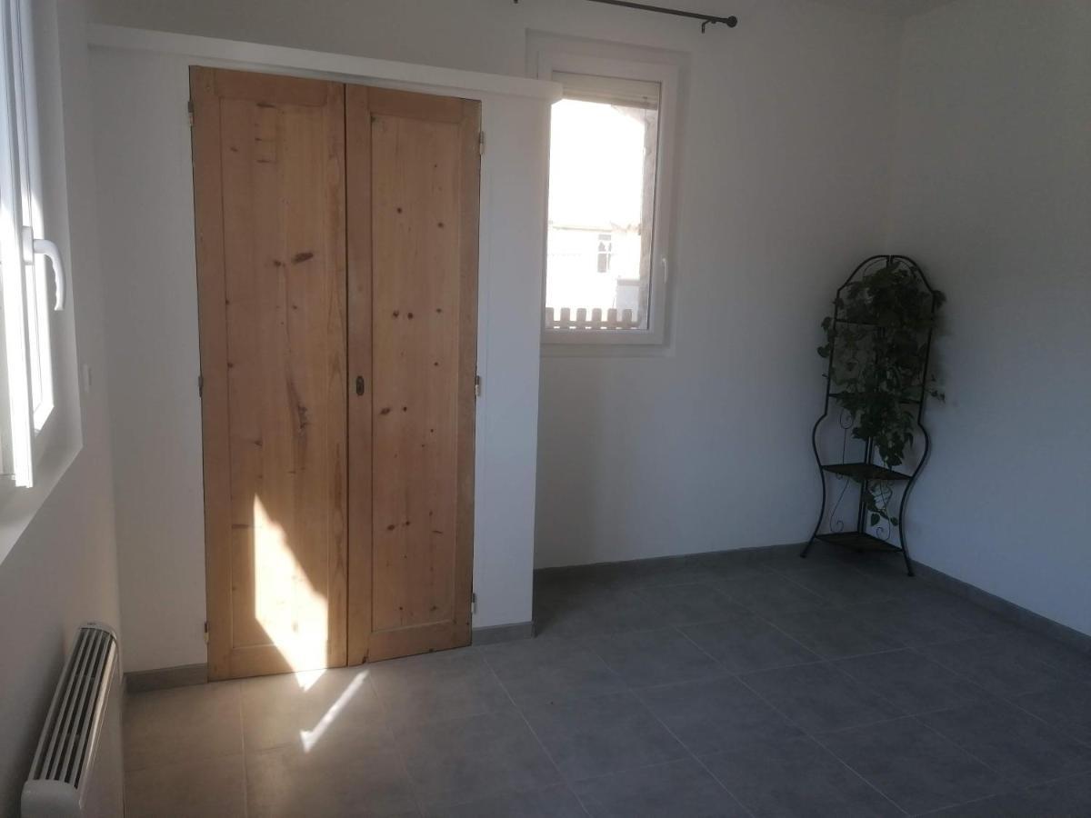Appartement Dans Partie De Mas En Camargue Арль Экстерьер фото